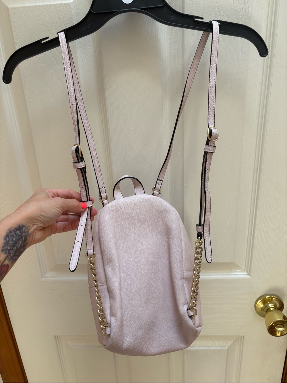 Victoria's Secret Pink Quilted Mini Backpack with Gold Chain - Picture 6 of 11